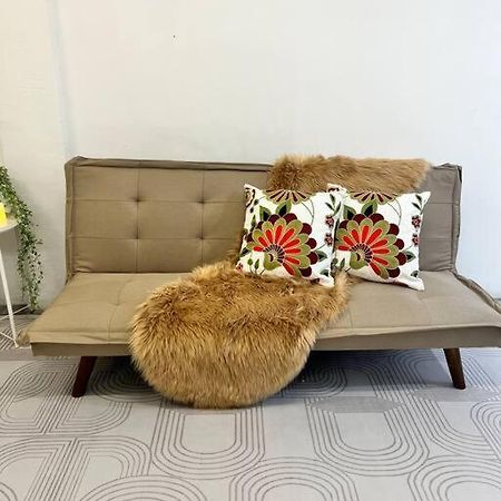 טאנה ראטה Roemah Lily Studio מראה חיצוני תמונה